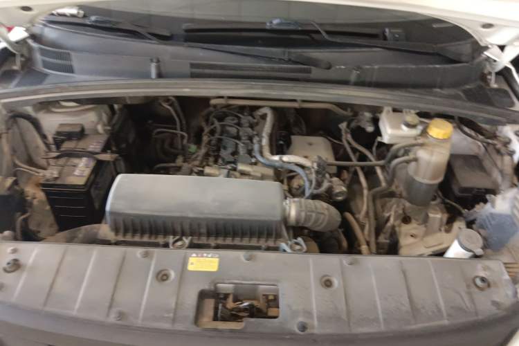 Used Wuling Hongguang PLUS 2019 1.5T Manual Standard Version 7 Seats Engine Bay
