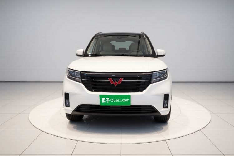 Used Wuling Hongguang PLUS 2019 1.5T Manual Luxury 7-Seater Exterior 1