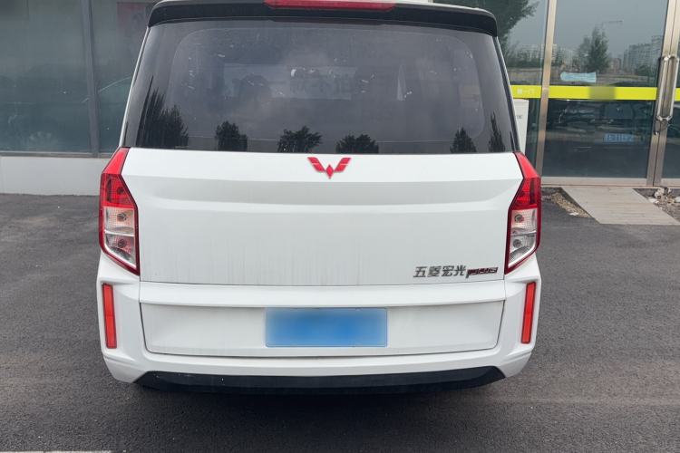 Used Wuling Hongguang PLUS 2019 1.5T Manual Standard Version 7 Seats Exterior 3