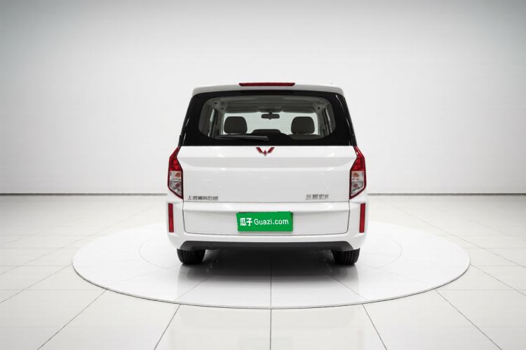 Used Wuling Hongguang PLUS 2019 1.5T Manual Luxury 7-Seater Exterior 4
