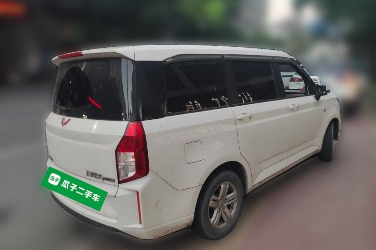 Used Wuling Hongguang PLUS 2019 1.5T Manual Luxury 7-Seater Exterior 5