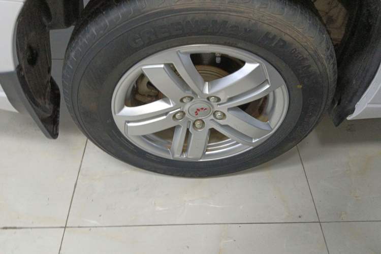 Used Wuling Hongguang PLUS 2019 1.5T Manual Luxury 7-Seater Exterior 5