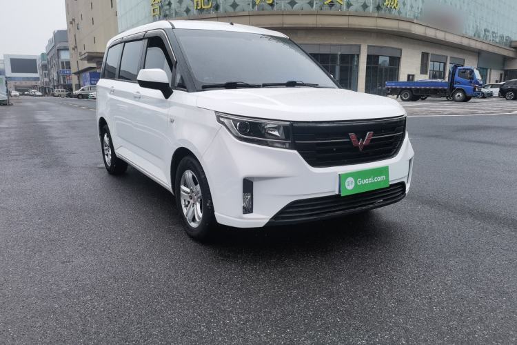 Used Wuling Hongguang PLUS 2019 1.5T Manual Luxury 7-Seater Exterior 9