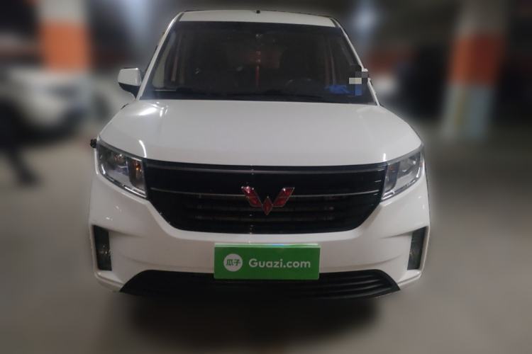 Used Wuling Hongguang PLUS 2019 1.5T Manual Comfort Version 7 Seats Front