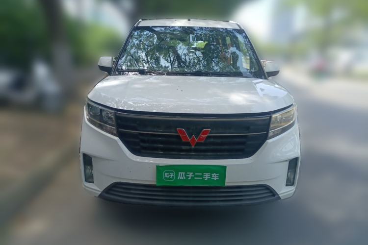 Used Wuling Hongguang PLUS 2019 1.5T Manual Luxury 7-Seater Front
