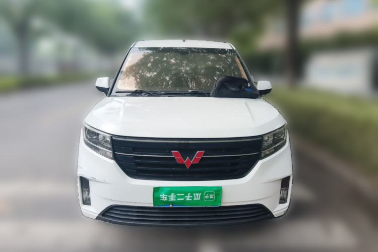 Used Wuling Hongguang PLUS 2019 1.5T Manual Luxury 7-Seater Front