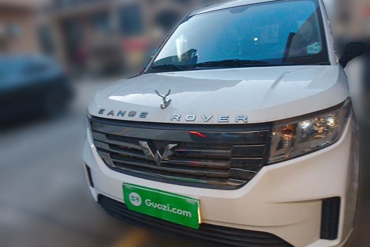 Used Wuling Hongguang PLUS 2019 1.5T Manual Standard Edition 5 Seats Front