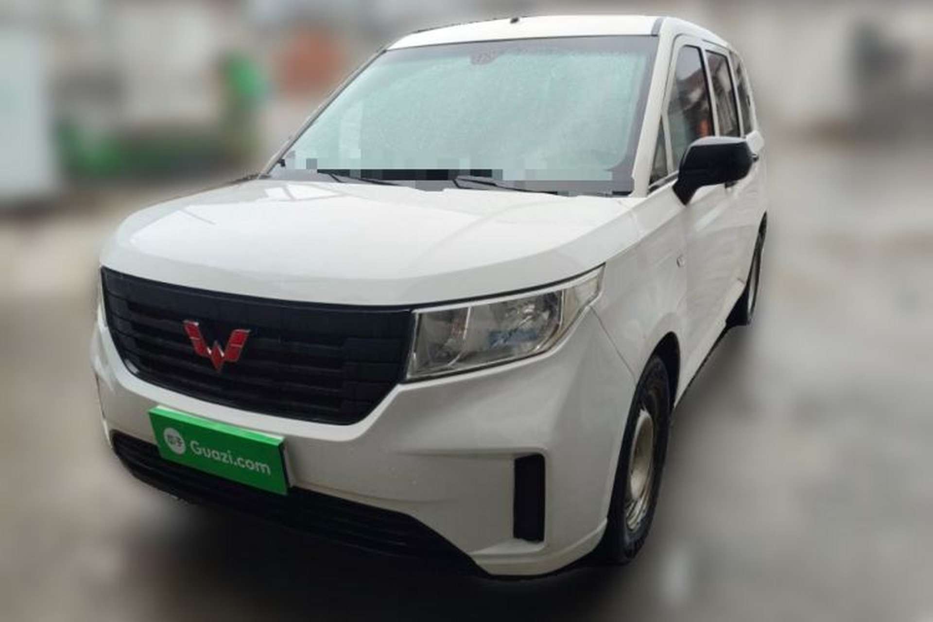 Used Wuling Hongguang PLUS 2019 1.5T Manual Standard Version 7 Seats Front Left 45 Deg