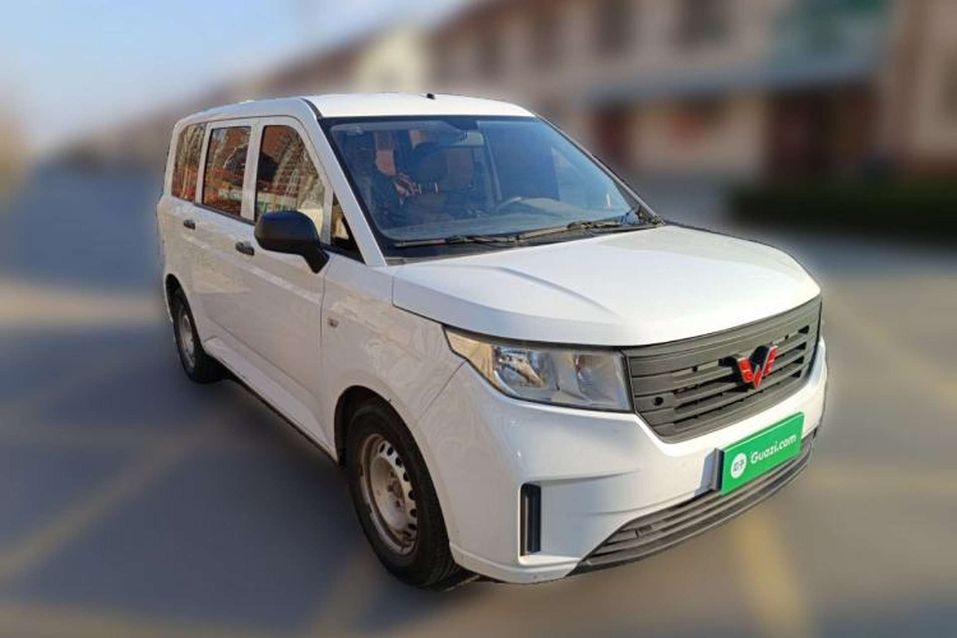 Used Wuling Hongguang PLUS 2019 1.5T Manual Standard Version 7 Seats Front Right 45 Deg