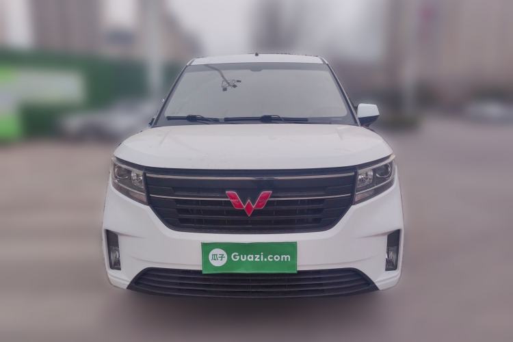 Used Wuling Hongguang PLUS 2019 1.5T Manual Luxury 7-Seater Front