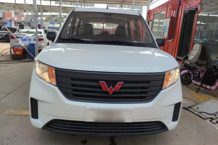 Used Wuling Hongguang PLUS 2019 1.5T Manual Standard Edition 5 Seats Front