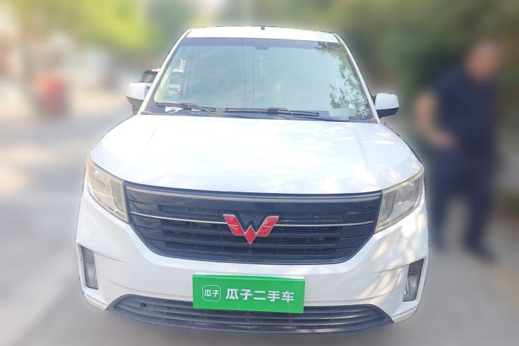 Used Wuling Hongguang PLUS 2019 1.5T Manual Comfort Version 7 Seats Front