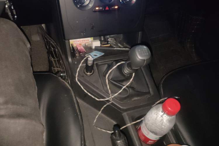 Used Wuling Hongguang PLUS 2019 1.5T Manual Comfort Version 7 Seats Gear Lever