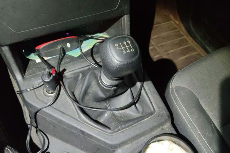 Used Wuling Hongguang PLUS 2019 1.5T Manual Standard Version 7 Seats Gear Lever