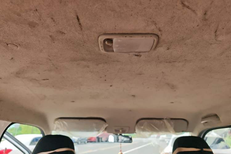 Used Wuling Hongguang PLUS 2019 1.5T Manual Standard Version 7 Seats Headliner