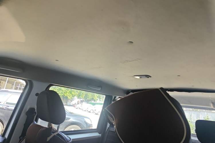 Used Wuling Hongguang PLUS 2019 1.5T Manual Standard Edition 5 Seats Headliner