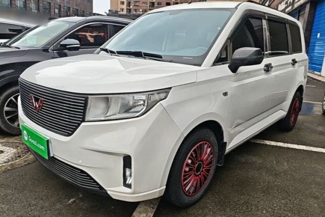 Used Wuling Hongguang PLUS 2019 1.5T Manual Standard Version 7 Seats