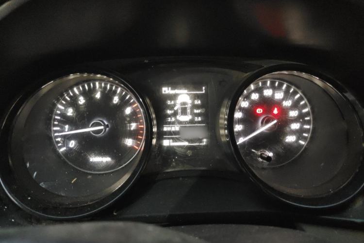 Used Wuling Hongguang PLUS 2019 1.5T Manual Luxury 7-Seater Instrument Cluster