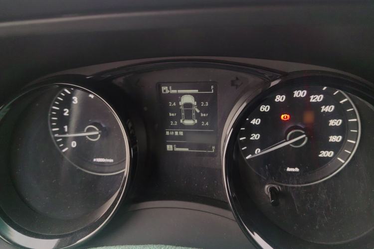 Used Wuling Hongguang PLUS 2019 1.5T Manual Luxury 7-Seater Instrument Cluster