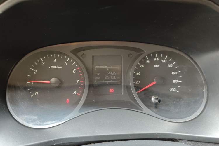 Used Wuling Hongguang PLUS 2019 1.5T Manual Standard Edition 5 Seats Instrument Cluster