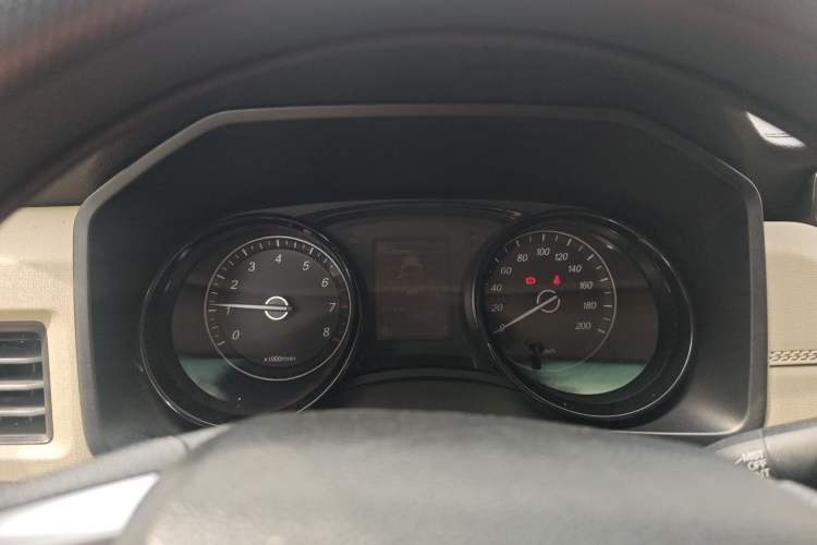 Used Wuling Hongguang PLUS 2019 1.5T Manual Luxury 7-Seater Instrument Cluster