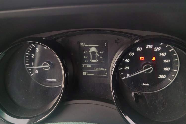 Used Wuling Hongguang PLUS 2019 1.5T Manual Luxury 7-Seater Instrument Cluster