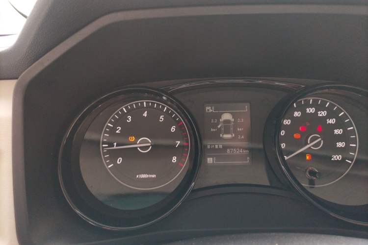 Used Wuling Hongguang PLUS 2019 1.5T Manual Luxury 7-Seater Instrument Cluster