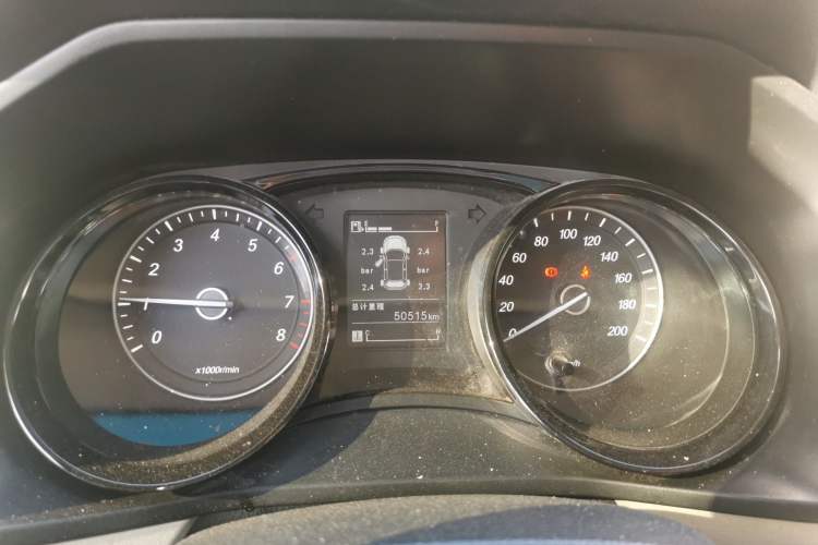 Used Wuling Hongguang PLUS 2019 1.5T Manual Luxury 7-Seater Instrument Cluster
