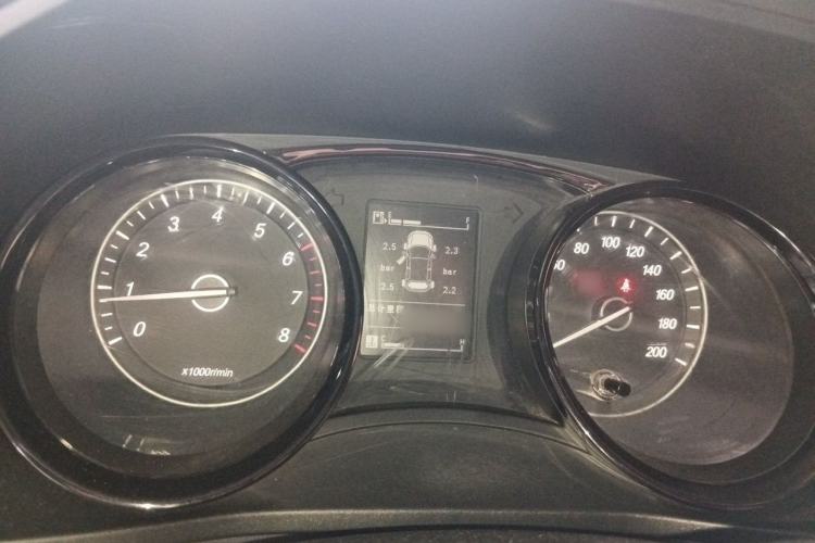 Used Wuling Hongguang PLUS 2019 1.5T Manual Luxury 7-Seater Instrument Cluster