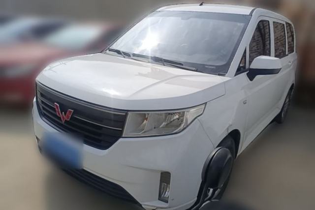 Used Wuling Hongguang PLUS 2019 1.5T Manual Comfort Version 7 Seats