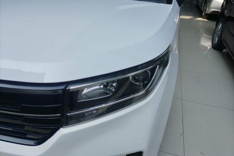Used Wuling Hongguang PLUS 2019 1.5T Manual Luxury 7-Seater Left Front Headlight