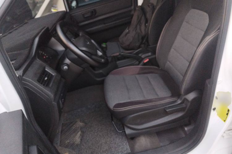 Used Wuling Hongguang PLUS 2019 1.5T Manual Wealthy Version 2 Seats Left Front Seat