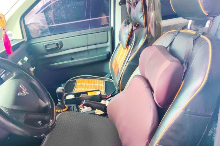 Used Wuling Hongguang PLUS 2019 1.5T Manual Standard Edition 5 Seats Left Front Seat