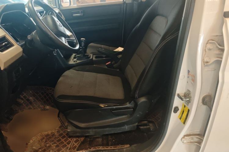 Used Wuling Hongguang PLUS 2019 1.5T Manual Comfort Version 7 Seats Left Front Seat
