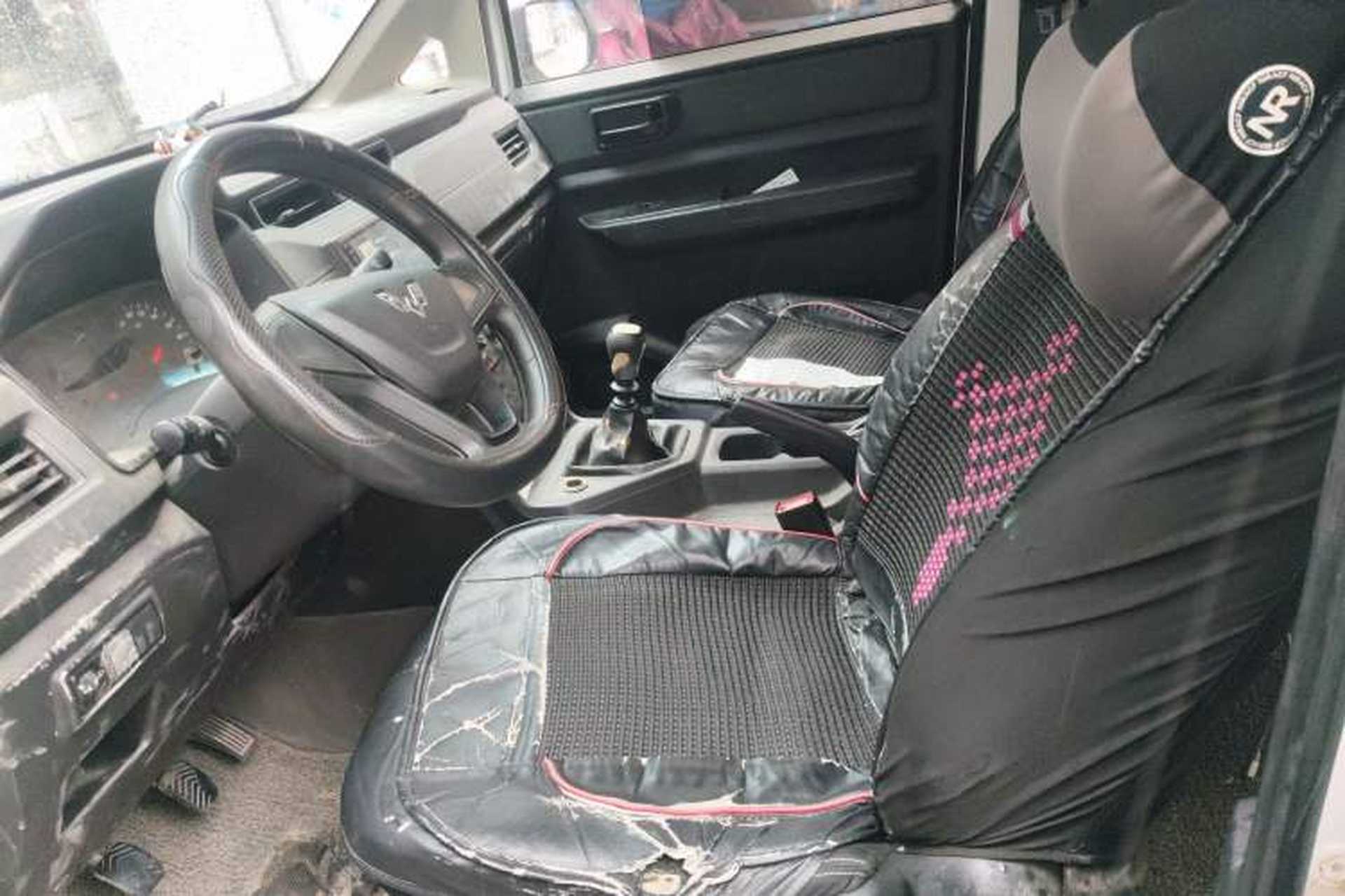 Used Wuling Hongguang PLUS 2019 1.5T Manual Standard Version 7 Seats Left Front Seat