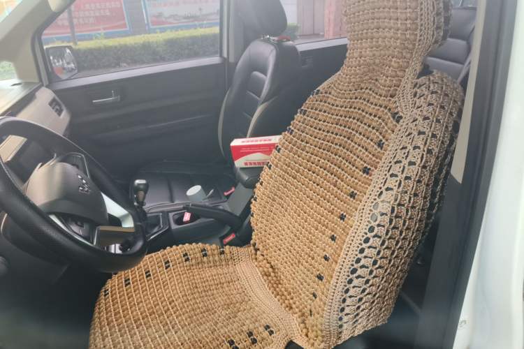 Used Wuling Hongguang PLUS 2019 1.5T Manual Luxury 7-Seater Left Front Seat