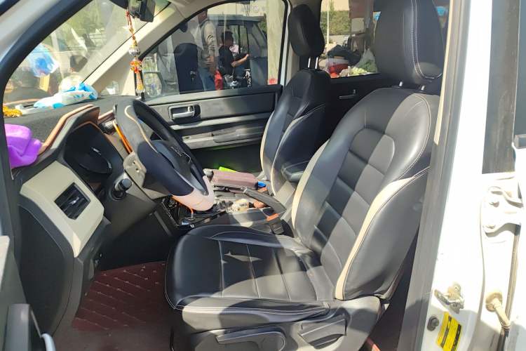 Used Wuling Hongguang PLUS 2019 1.5T Manual Luxury 7-Seater Left Front Seat