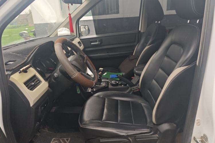 Used Wuling Hongguang PLUS 2019 1.5T Manual Luxury 7-Seater Left Front Seat