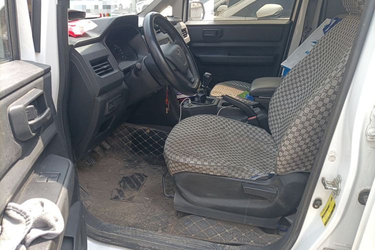 Used Wuling Hongguang PLUS 2019 1.5T Manual Wealthy Version 2 Seats Left Front Seat