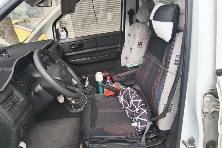 Used Wuling Hongguang PLUS 2019 1.5T Manual Standard Version 8 Seats Left Front Seat