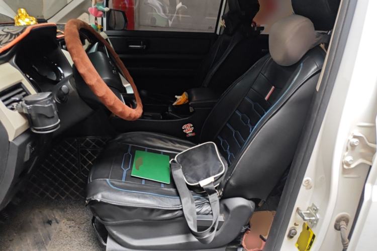 Used Wuling Hongguang PLUS 2019 1.5T Manual Comfort Version 7 Seats Left Front Seat