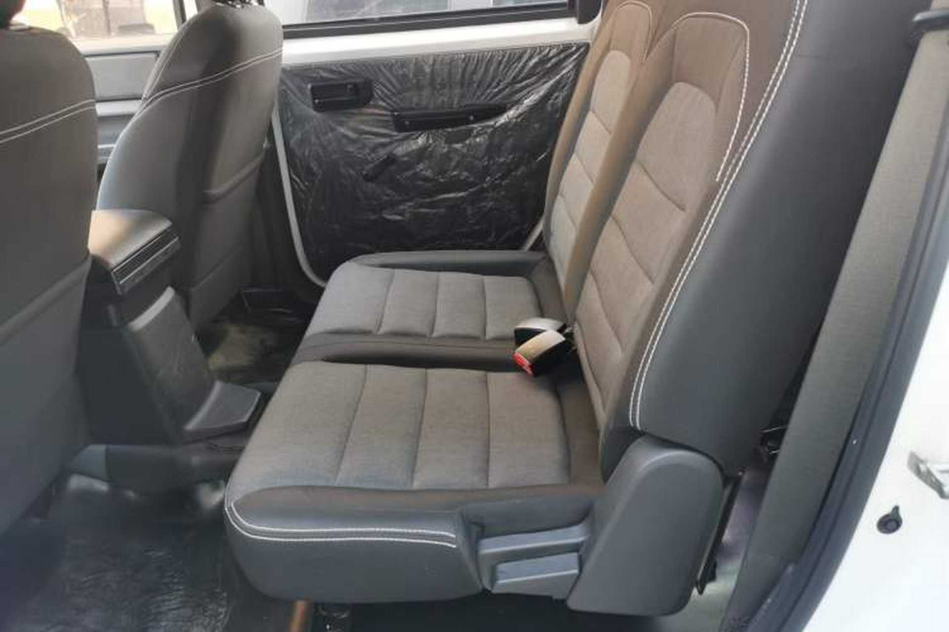 Used Wuling Hongguang PLUS 2019 1.5T Manual Standard Version 7 Seats Left Rear Seat