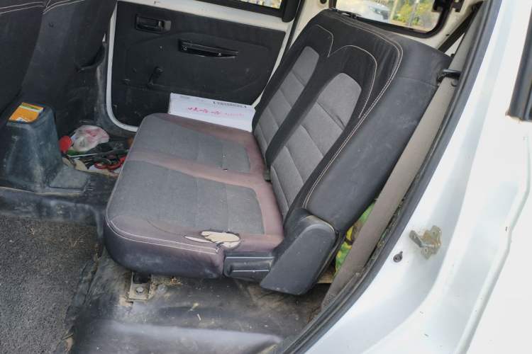 Used Wuling Hongguang PLUS 2019 1.5T Manual Standard Version 7 Seats Left Rear Seat