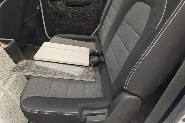 Used Wuling Hongguang PLUS 2019 1.5T Manual Standard Version 7 Seats Left Rear Seat