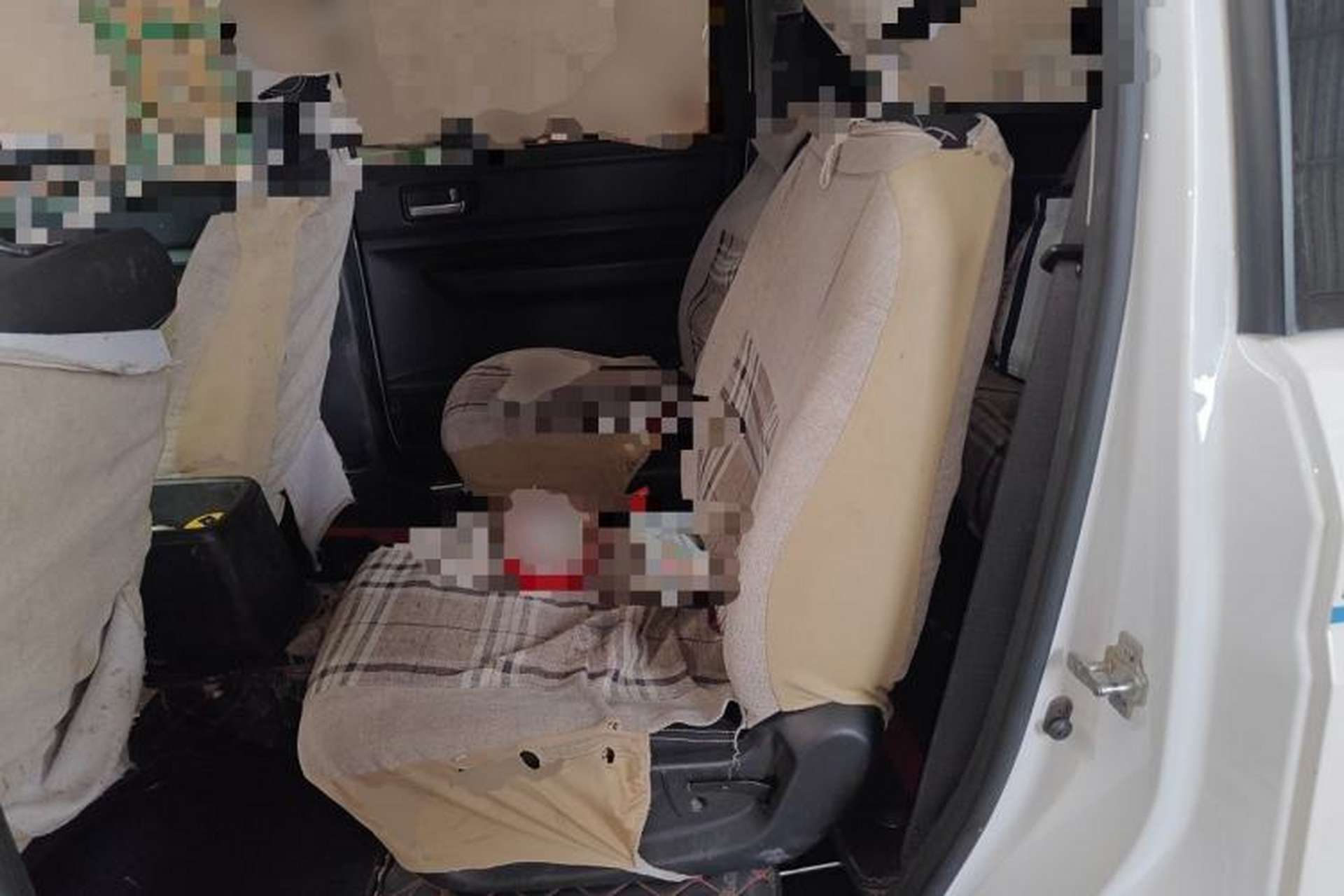 Used Wuling Hongguang PLUS 2019 1.5T Manual Comfort Version 7 Seats Left Rear Seat