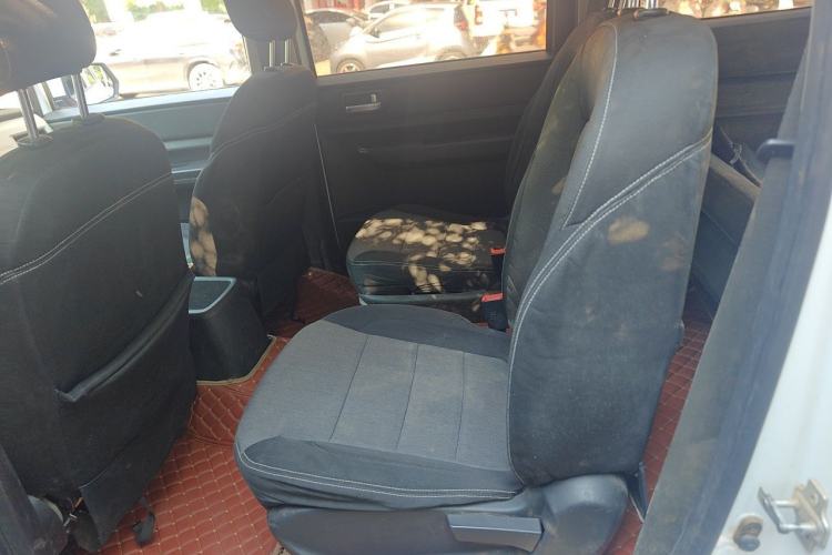 Used Wuling Hongguang PLUS 2019 1.5T Manual Comfort Version 7 Seats Left Rear Seat