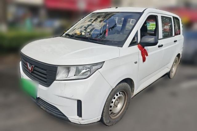 Used Wuling Hongguang PLUS 2019 1.5T Manual Standard Version 7 Seats