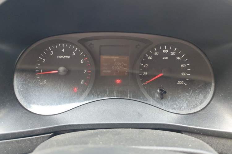 Used Wuling Hongguang PLUS 2019 1.5T Manual Comfort Version 7 Seats Odometer Close Up