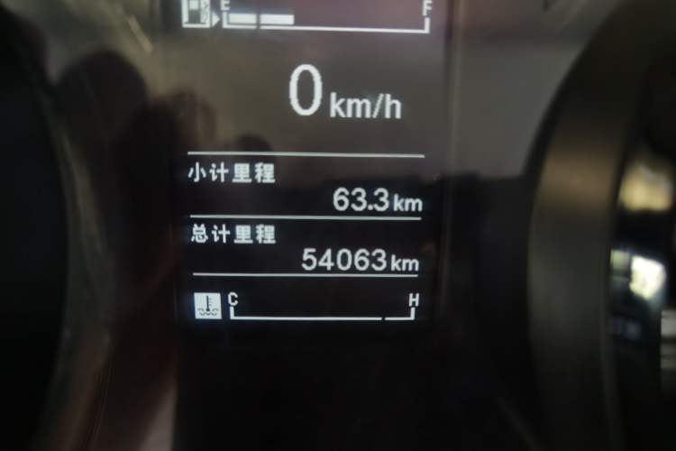 Used Wuling Hongguang PLUS 2019 1.5T Manual Comfort Version 7 Seats Odometer Close Up