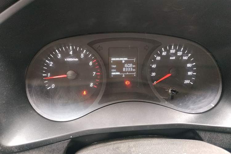 Used Wuling Hongguang PLUS 2019 1.5T Manual Standard Edition 5 Seats Odometer Close Up